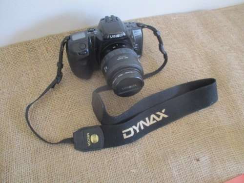 Incredible - Vintage Minolta Dynax 500si Camera With Many Valuable Accessories 1994  Mint Condition