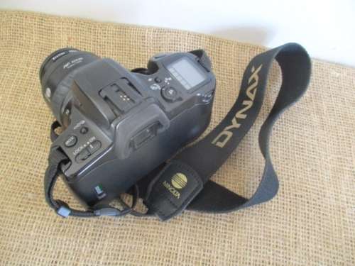 Incredible - Vintage Minolta Dynax 500si Camera With Many Valuable Accessories 1994  Mint Condition