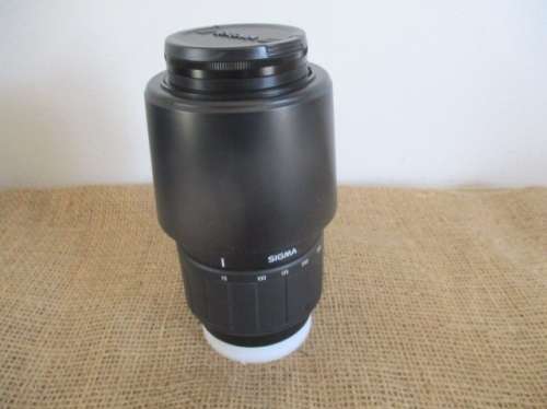 Incredible - Vintage Minolta Dynax 500si Camera With Many Valuable Accessories 1994  Mint Condition