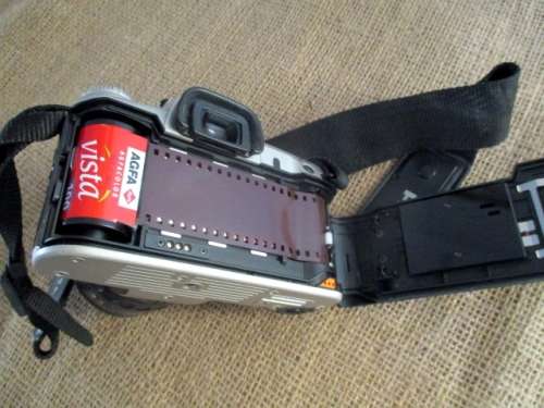 A Vintage Pentax MZ-50 Camera With Pentax 35-80 Lens    Assembled In Philippines