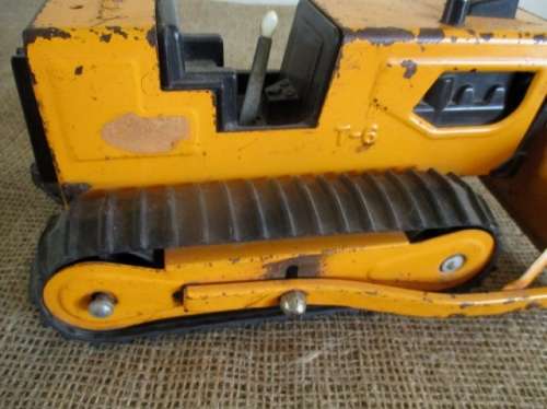 Vintage Metal Tonka T6 Bulldozer      1960's