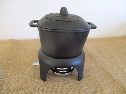 A Great Cast Iron Fondue Pot But Even More Ideal For That Potjie !!!
