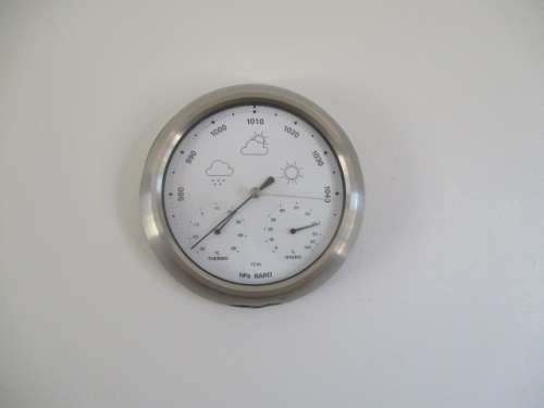Lovely Vintage Silver Coloured Weather Barometer      TCM   hPa BARO        Germany