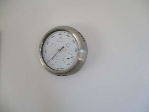 Lovely Vintage Silver Coloured Weather Barometer      TCM   hPa BARO        Germany