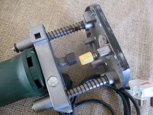 Nice Bosch POF 500 A Router    500 W      27000/min                 Made in Switzerland