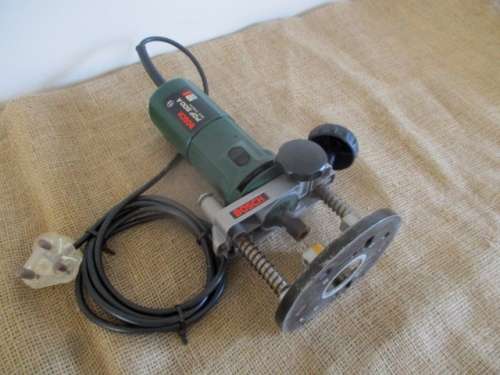 Nice Bosch POF 500 A Router    500 W      27000/min                 Made in Switzerland