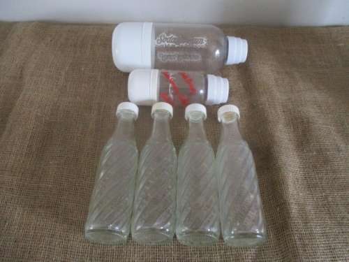 Vintage Sodastream Soda Maker With CO2 Gas Bottle Plus 4x Glass & 2x Plastic Soda Stream Bottles