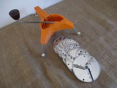 Vintage Mouli Julienne Slicer Grater Shredder  Complete Set Discs   France  Plastic