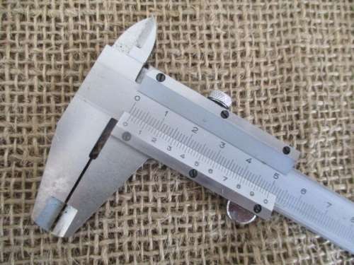 Nice Stainless Steel Measurement Kit With 0 - 25mm Mycometer And 200mm Vernier In Original  Holder