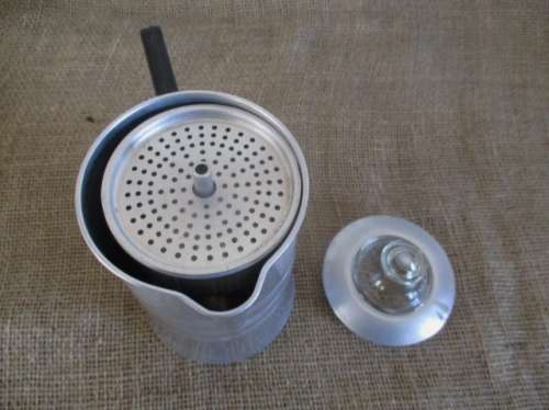 Vintage Pyrex Brand Aluminum 3 Cup No 955 Coffee Percolator     Complete