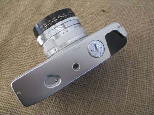 Vintage Minolta Hi-Matic 7s Camera With Minolta Rokkor - PF 1: 1.8 f = 45mm Lens In Pouch
