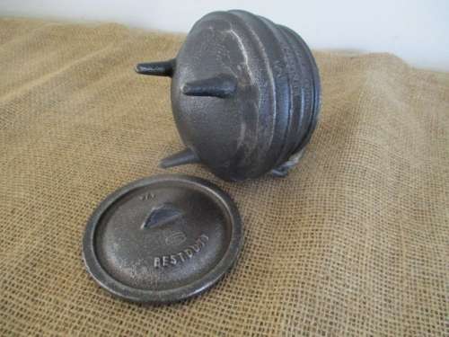 Relisted - Nice Cast Iron 3 Legged 1/4 Size Bestduty Traditional Potjie