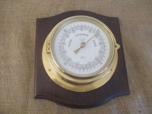 A Lovely Vintage Barigo Twin Diaphragm Doppeldose Weather Barometer    Made In Germany