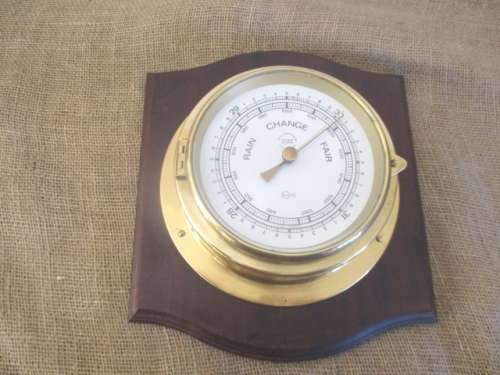 A Lovely Vintage Barigo Twin Diaphragm Doppeldose Weather Barometer    Made In Germany