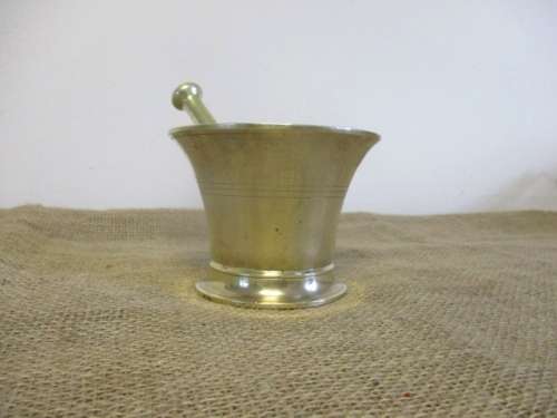 A Nice Solid Brass Vintage Mortar And Pestle