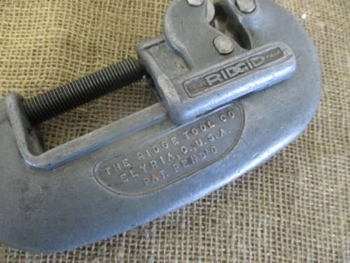 Pre-Loved Rigid 1 & 2   No 2 1/8" - 2" Heavy Duty Pipe Cutter  The Ridge Tool Co  Elyria, O, USA