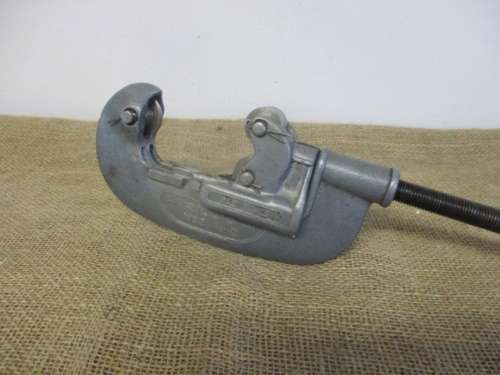Pre-Loved Rigid 1 & 2   No 2 1/8" - 2" Heavy Duty Pipe Cutter  The Ridge Tool Co  Elyria, O, USA