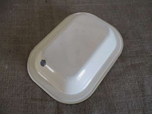 Beautiful Vintage Enamel Pie Dish