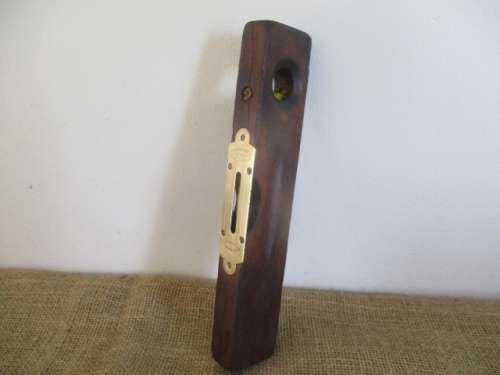 An Antique Wood And Brass J Rabone & Sons 12 Inch Spirit Level     Made In England, Birmingham