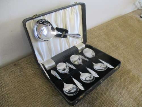 Vintage Chrome On Nickel Silver 84 Dessert Set In Original Box  Sheffield, England