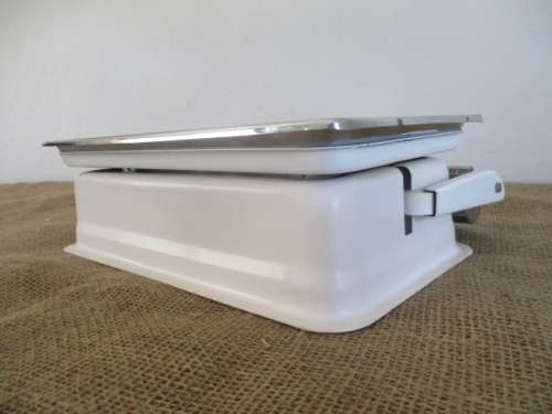 Nice Vintage Metal 26 Lbs EKS Kitchen Scale        Made In Sweden
