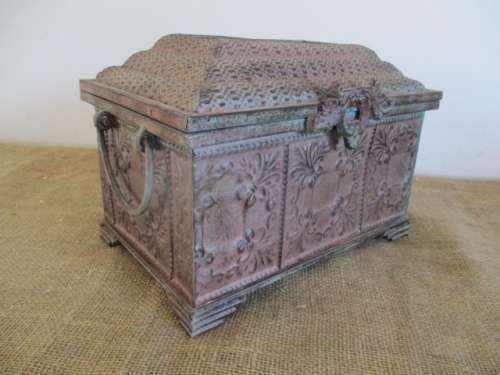So Classy And Tasteful.....Lovely Vintage Ornate Metal Jewelry Box