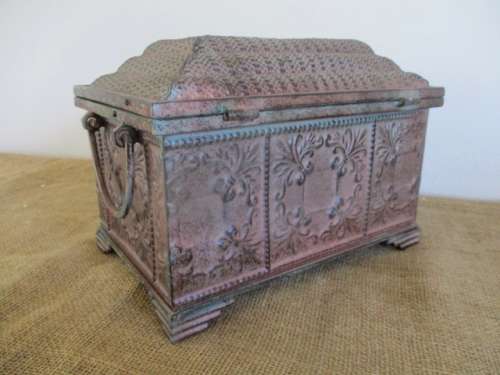So Classy And Tasteful.....Lovely Vintage Ornate Metal Jewelry Box