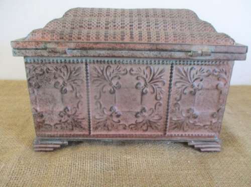 So Classy And Tasteful.....Lovely Vintage Ornate Metal Jewelry Box