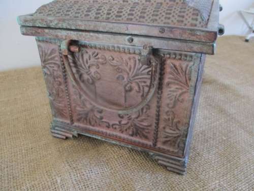 So Classy And Tasteful.....Lovely Vintage Ornate Metal Jewelry Box