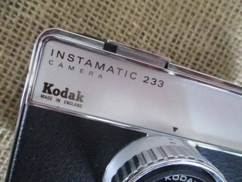 Beautiful Vintage Kodak Instamatic 233 Camera In Original Pouch         Made in England         1963