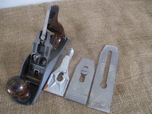 The Old Stalwart..........Nice Stanley Bailey No 4 Smoothing Plane.     Made in England