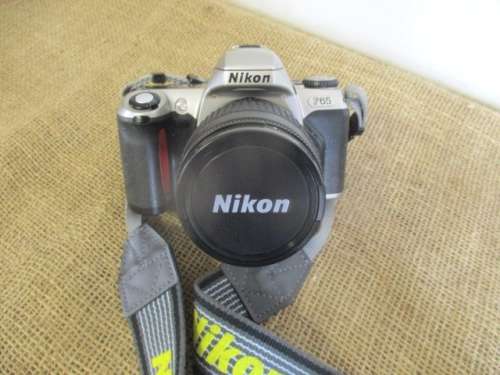Beautiful Vintage Nikon F65 Camera With Nikon AF Nikkor 28-50mm Lens In Nikon Shoulder Bag   2001
