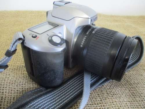 Beautiful Vintage Nikon F65 Camera With Nikon AF Nikkor 28-50mm Lens In Nikon Shoulder Bag   2001