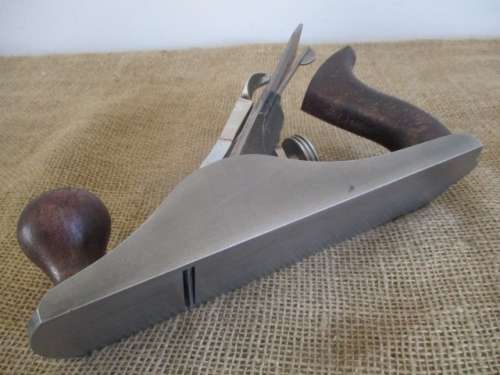 The Old Faithful Stalwart..........Nice Stanley Bailey No 4 Smoothing Plane.     Made in England