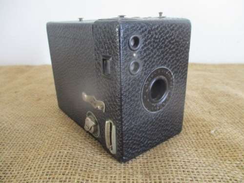 Antique Kodak No 2 Brownie Junior Box Camera By Kodak Limited     Made In Great Britain    1930's