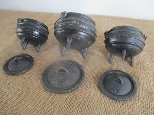 Indispensable At The Braai !!! Three Cute 3 Legged Cast Iron Pots Consisting Of 1x1/4 & 2x 1/8 Pots