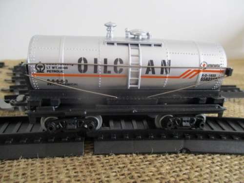 Supplement Your Small Train Collection With This Smart Partial Plastic Train Set With 12x Tracks