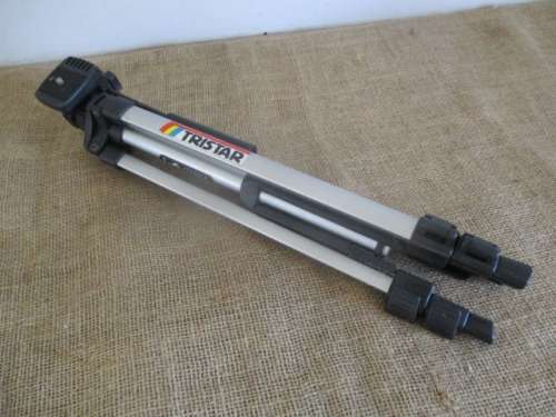 Nice Tristar Ligth Weight Portable Silver Aluminum Camera Tripod