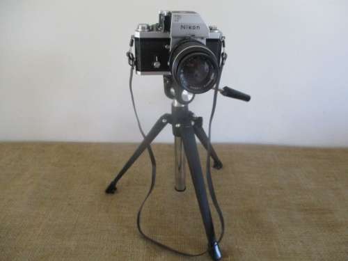 Bid for RetrOman only - Beautiful Vintage Nikon F Chrome SLR Film Camera With Vivitar Telephoto