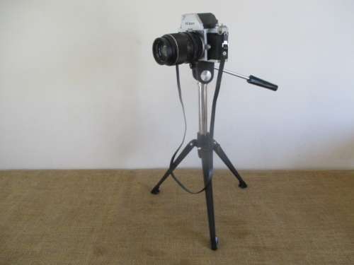 Bid for RetrOman only - Beautiful Vintage Nikon F Chrome SLR Film Camera With Vivitar Telephoto