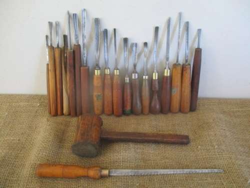 Incredible Large Collection Of Good Quality Vintage Wood Carving Chisels