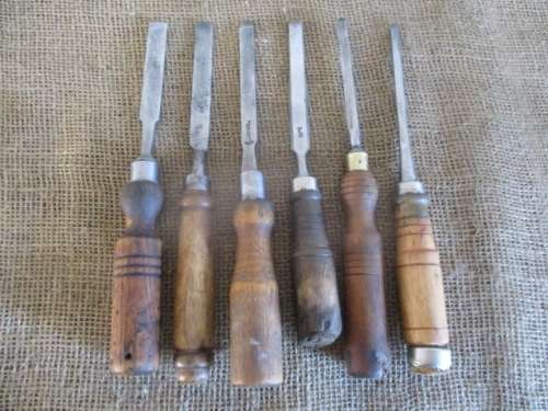 Beautiful Collection Of Six Vintage Carpenter Woodworking Chisels