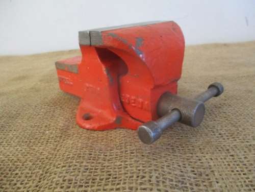 Beautiful Small Vintage Rededa 251A Engineers/Model Makers Bench Vise