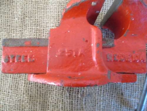 Beautiful Small Vintage Rededa 251A Engineers/Model Makers Bench Vise