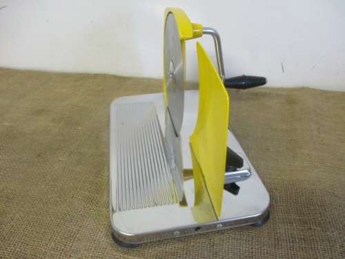 Lovely Vintage Pineware Stainless Bread Slicer