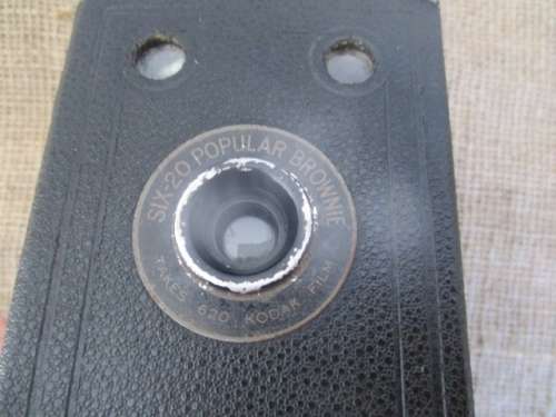 Antique Kodak Six-20 Popular Brownie Box Camera        1937 - 1938