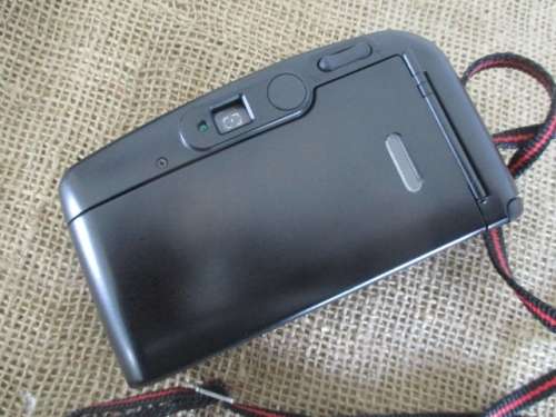 Rare Vintage Yashica EZS Zoom 70 Camera In Original Pouch  By Kyocera Corporation  Japan