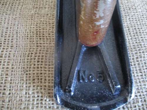 The Old Veteran...... Beautiful Vintage Bailey Stanley No 5 Smoothing Plane    Made In England