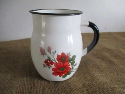 Beautiful Vintage Old Fashioned Enamel Jug With Lovely Floral Decorations
