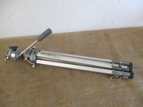 Nice Vintage Velbon VS-3 Ligth Weight Portable Aluminum Camera Tripod With Two Mounts  Japan